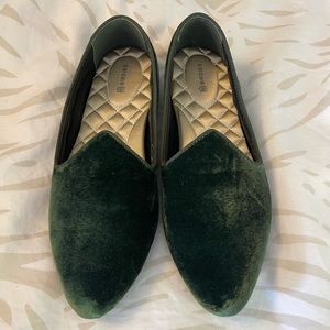 Birdies The Heron Sz 9 in Olive Velvet GUC